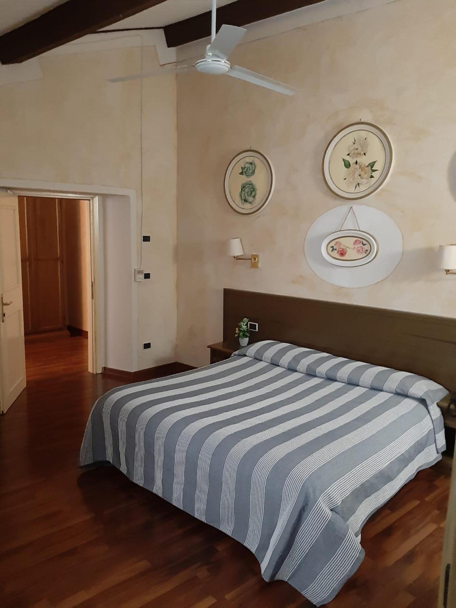 Hotel Borgo Antico Бибиена Екстериор снимка
